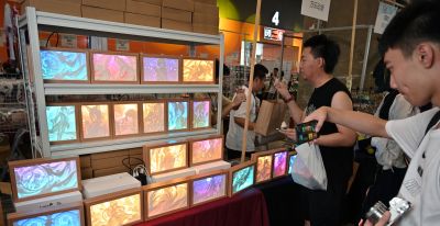 南方拍客 | 二次元集合！萤火虫动漫游戏嘉年华在广州开幕 - 图画吧TUHUABA