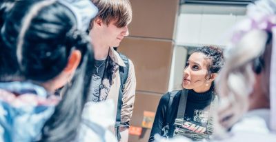 二次元面具下的青春：深圳中学生cosplay热潮 - 图画吧TUHUABA