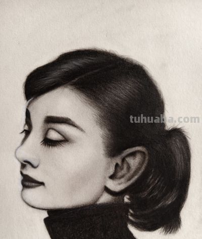 50+学画画｜画不好正面人像就画侧脸，赫本的侧脸素描 - 今日头条