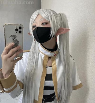 不露脸都能封神，妹子cos芙莉莲角色，这眼神一整个精准拿捏 - 图画吧TUHUABA