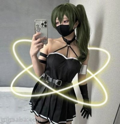 不露脸都能封神，妹子cos芙莉莲角色，这眼神一整个精准拿捏 - 图画吧TUHUABA