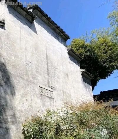 意大利当代画家艾达·维丹人物油画作品《坐在大海边的女士》赏析 - 图画吧TUHUABA