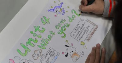 让字母起舞 让句子呼吸！济南这所小学的英语手抄报展 满是童心与妙想 - 图画吧TUHUABA