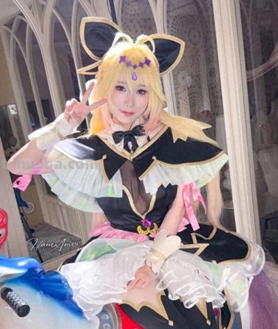 知名福利姬cos露露卡引争议！不仅仅是太老了，是二创太暴露了 - 今日头条