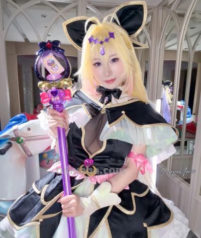 知名福利姬cos露露卡引争议！不仅仅是太老了，是二创太暴露了 - 图画吧TUHUABA