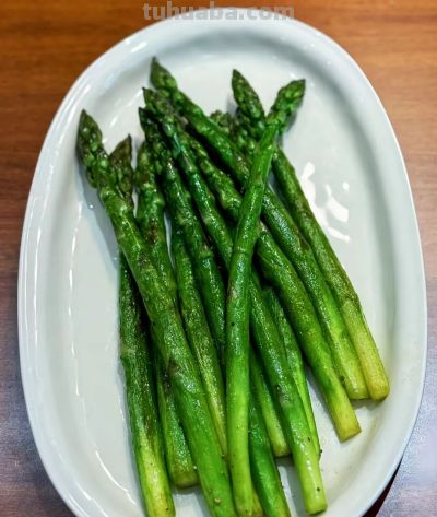 五一前后，这10种蔬菜营养丰富赶紧吃，错过等一年 - 图画吧TUHUABA