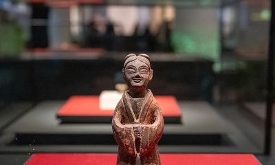 中国汉服史：宽衫大袖，华带飞髾，魏晋汉族服饰的飘逸史诗 - 图画吧TUHUABA