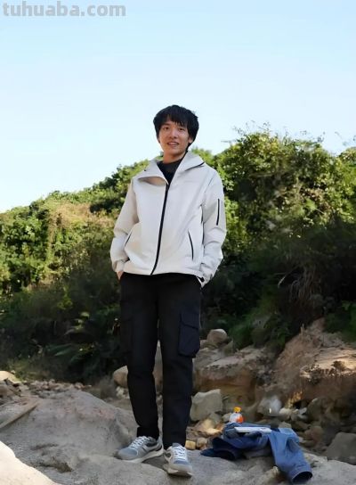 学生Cos妲己上课引争议，中大老师凭实力被学院硬核撑腰？ - 图画吧TUHUABA