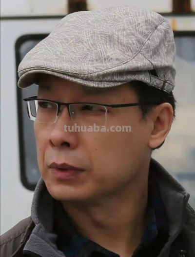 魏德君 油画丨肌理间藏着不经意的笔触痕迹，彰显艺术最动人的真诚 - 图画吧TUHUABA