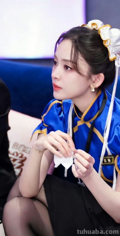 娜扎cos春丽，黑丝美腿太美了 - 图画吧TUHUABA