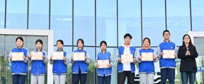 “政青春·值得期待” | 政治学科素养手抄报活动作品展示 - 图画吧TUHUABA
