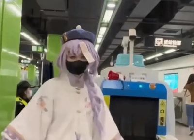 coser坐地铁接连被拦！自由和边界该咋平衡？ - 图画吧TUHUABA