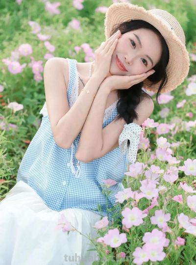 矮花丛里美美出片,7个拍摄方法,人比花娇,清新漂亮有氛围 - 今日头条 矮花丛里美美出片,7个拍摄方法,人比花娇,清新漂亮有氛围 - 图画吧TUHUABA