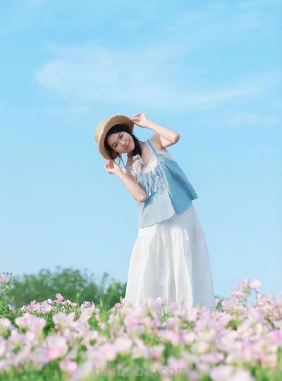 矮花丛里美美出片,7个拍摄方法,人比花娇,清新漂亮有氛围 - 今日头条 矮花丛里美美出片,7个拍摄方法,人比花娇,清新漂亮有氛围 - 图画吧TUHUABA