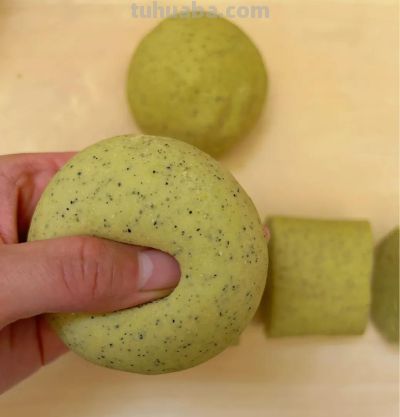自制窝窝头——主食吃点杂粮面,控糖负担小且营养丰富 - 今日头条 自制窝窝头——主食吃点杂粮面,控糖负担小且营养丰富 - 图画吧TUHUABA