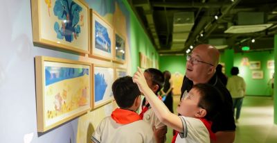 可读、可玩、可感!百部儿童图画书原作在沪“以美筑梦” - 今日头条 可读、可玩、可感!百部儿童图画书原作在沪“以美筑梦” - 图画吧TUHUABA