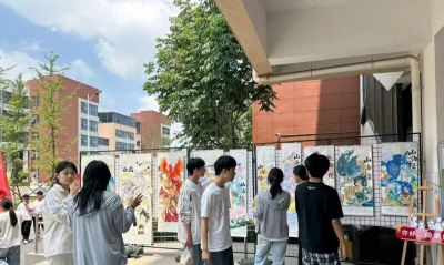 商丘市高级中学二次元国漫展圆满举办 - 今日头条