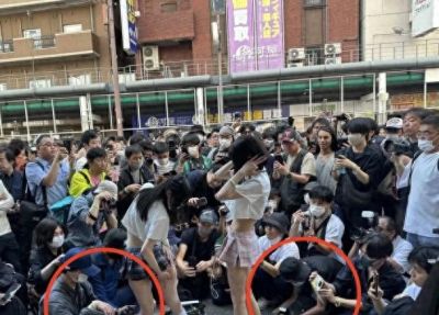 日本cos现场低角度摄影师引爆争议，结果发现是风俗人员擦边揽客 - 今日头条
