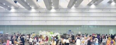 coser携带真武器，沉浸式演绎误伤他人，尼龙佬直接甩出医疗包 - 今日头条
