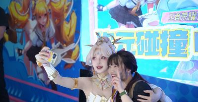 走路摇COS的虞姬真的美丽动人 这完美的气质粉丝都要沸腾了 - 图画吧TUHUABA