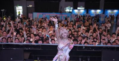 走路摇COS的虞姬真的美丽动人 这完美的气质粉丝都要沸腾了 - 图画吧TUHUABA