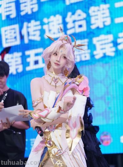走路摇COS的虞姬真的美丽动人 这完美的气质粉丝都要沸腾了 - 图画吧TUHUABA
