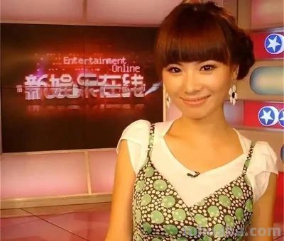 她是东方卫视中心主持，北京人定居上海，和青梅竹马丈夫儿女双全 - 图画吧TUHUABA