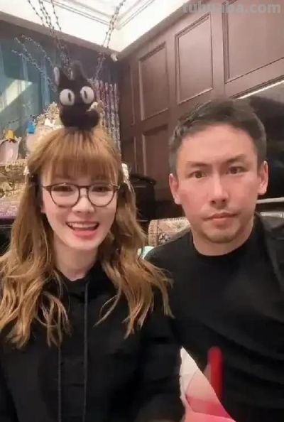 她是东方卫视中心主持，北京人定居上海，和青梅竹马丈夫儿女双全 - 图画吧TUHUABA
