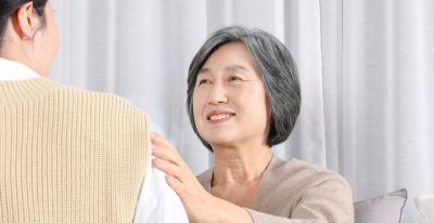 缓解一下老年人在家的孤独感 - 图画吧TUHUABA
