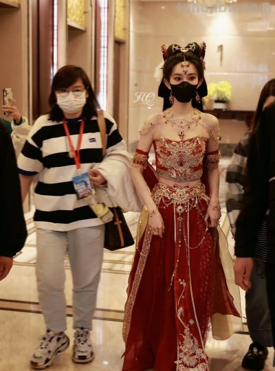 孟子义cos 妲己像真的！ - 图画吧TUHUABA